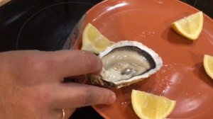 УСТРИЦЫ ? КАК ВЫБИРАТЬ, ОТКРЫВАТЬ, ЕСТЬ (СОВЕТЫ ФРАНЦУЗА) #cook #spain #live