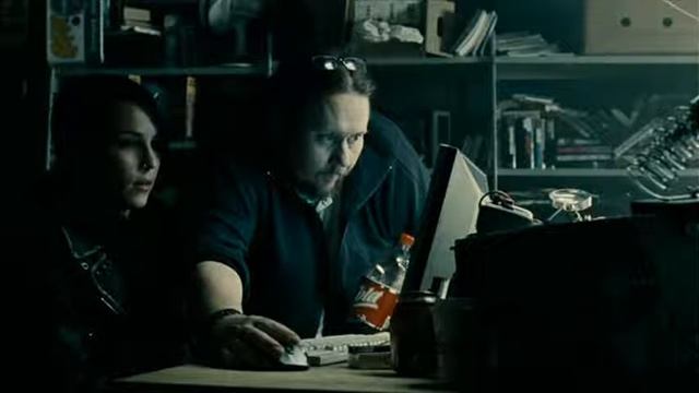 Lisbeth Salander The Girl With The Dragon Tattoo смотреть онлайн