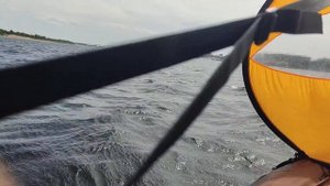 под парусом на пакрафте с попутным ветром