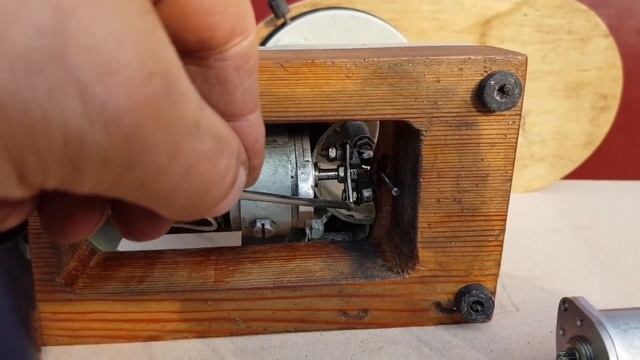 настольный лобзиковый станок из микроскопа смотреть онлайн