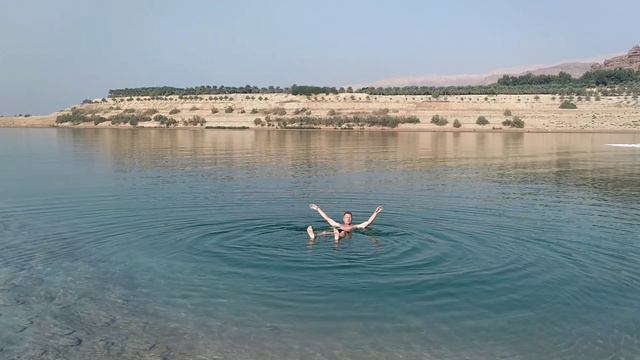 Самые интересные места в Иордании!Мёртвое море и соль на берегу!Древняя Петра!Река Иордан!