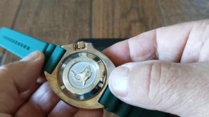 Часы Сан Мартин черепаха в бронзовом корпусе сапфировым стеклом и механизмом Сейко NH35