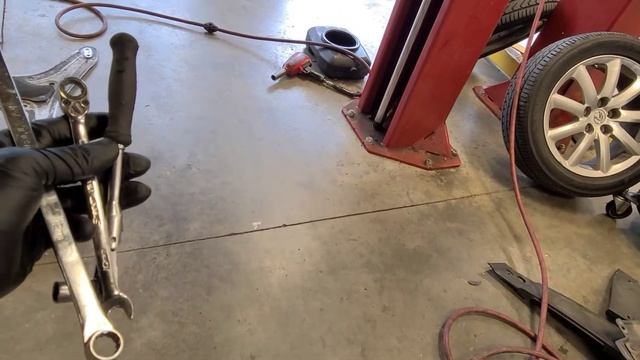 2007 Lexus LS 460 A/C compressor removal смотреть онлайн