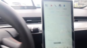 Китайский электромобиль Neta V, в России.