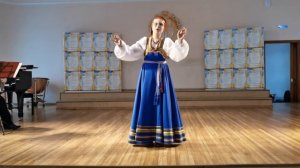 Русская народная песня 'По улице мостовой' Исполняет Булычева Александра г. Хабаровск