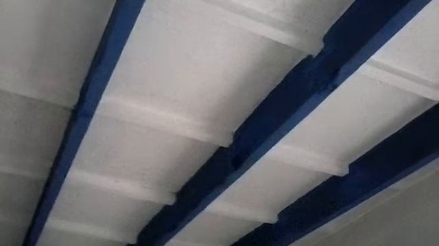 #3_vlog Белый потолок синие балки в интерьере смотреть онлайн