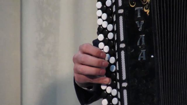 "Под небом Парижа" смотреть онлайн