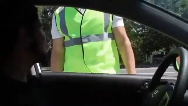 Офигенный трек гаишнику смотреть онлайн