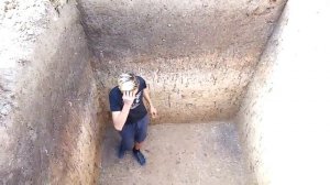 Что делать если ты упал в яму 2 метра