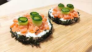 Закуска из лосося и огурца. Быстрая и красивая закуска смотреть онлайн