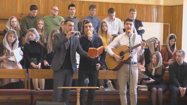 "В дикой пустыне воды нет и жизни" - пісня