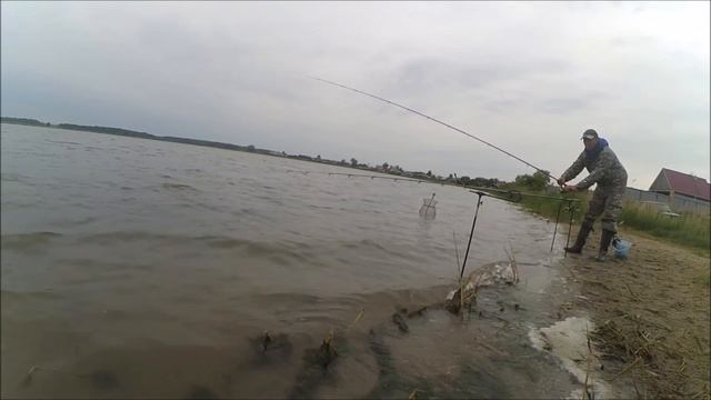 Ловля карася в Еткульском р-не Челябинской области в июне 2016 смотреть онлайн