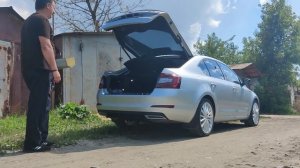 Электропивод багажника Октавия А7