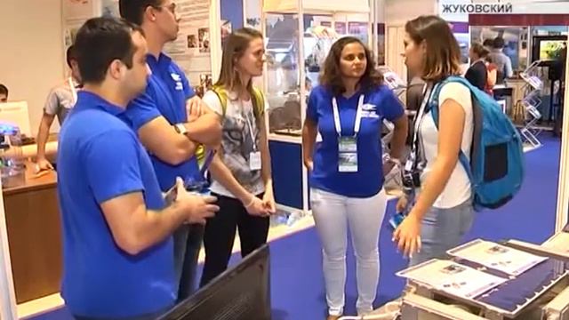 СГАУ представил на МАКСе наноспутник SamSat-21 смотреть онлайн