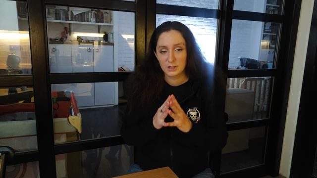 Мошенники на Авито. Почему мошенники ПРЕДЛАГАЮТ перевести предоплату на ВАШУ карту? Новый развод смотреть онлайн