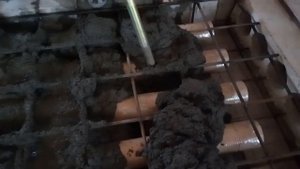 Электроинструмент для дома. Вибратор для бетона. Монолитный участок между плитами перекрытия.