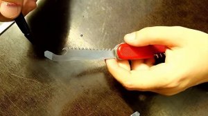 Тестирование 5 видов открывашек Швейцарских ножей Wenger и Victorinox gak 108