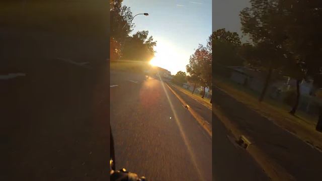 peugeot 102. .... on termine la jounee a 93 km/h avec 2 point de moins sur le gicleur смотреть онлайн