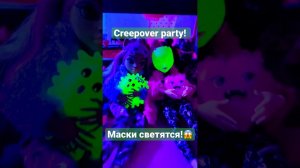 Пижамная вечеринка Клодин и Дракулауры!  Creepover party #monsterhigh Clawdeen Wolf  Draculaura