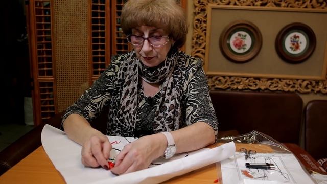 Мои истории про вышивку [Столетняя вышивка крестом шерстяными нитями]