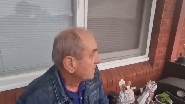 Ну и ночь сегодня была ! Микица спел для вас . Элла Австралия