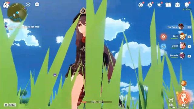 хутао смешно бежит под финскую польку по недетализированной траве смотреть онлайн