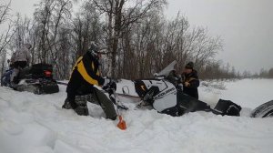 Идём по глубокому снегу на снегоходах Linx 69 Yeti 900 AC, Polaris Titan 800, Arctic Cat 570 XT