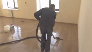 Мойка ламината после строительных работ