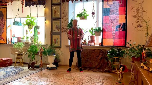 Цигун-терапия с Людмилой Беловой. Разучивание нового танца «Дотягиваемся до Неба и Земли…»
