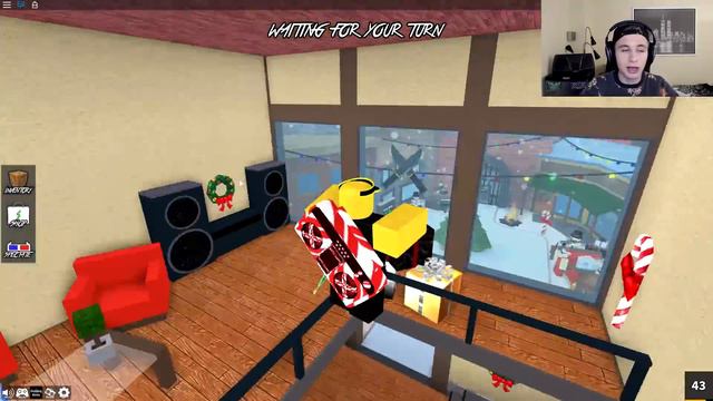 BUYING ALL THE CHRISTMAS RADIOS!!! | MM2 Christmas Event смотреть онлайн