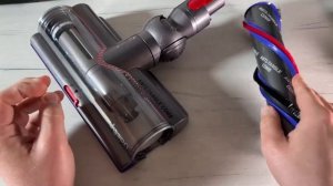 Dyson High Torque cleaner head with anti-tangle comb - Dyson V15 detect vacuum cleaner overview