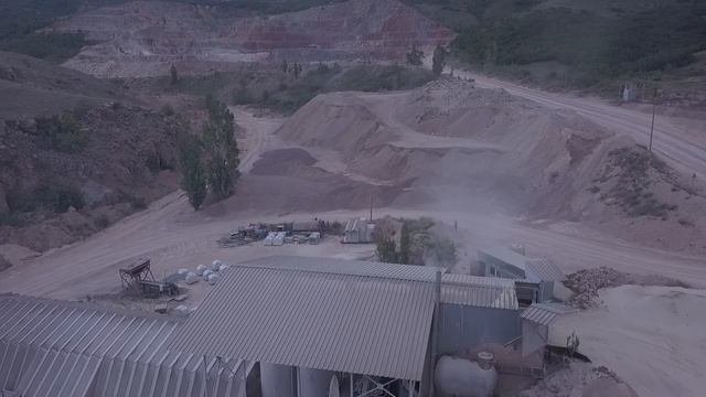 Осмотр с воздуха. Карьер.Село Мраморное.Июнь 2021. Одним кадром.