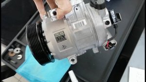 Skoda Rapid 1.6 CFNA замена компрессора кондиционера с промывкой контура хладогента .