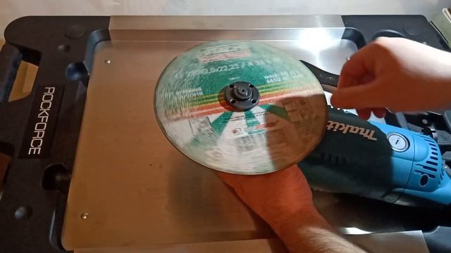 БЕЗ усилий снимаем диск на болгарке.Суперфланец Makita 122444-5 для ушм 230мм под шпиндель m14. смотреть онлайн