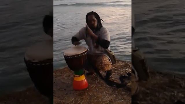 Sidy Sangare - Master Djembe Drummer: DJENA DRUMBEAT