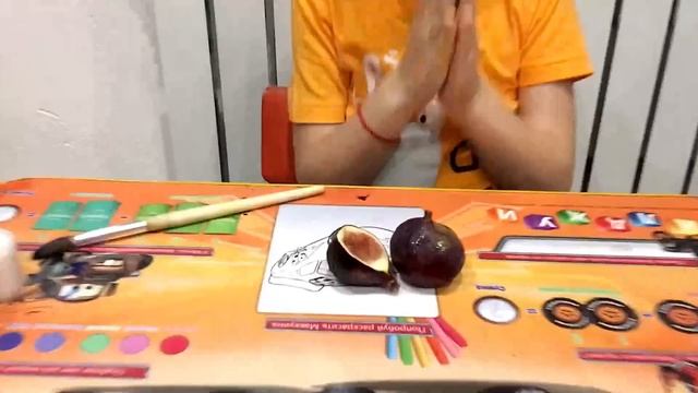 Октавиан рисует волшебной кистью. Видео для детей смотреть онлайн