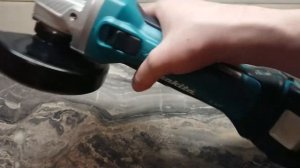 Обзор Makita DGA452, или почему DGA504 - говно?