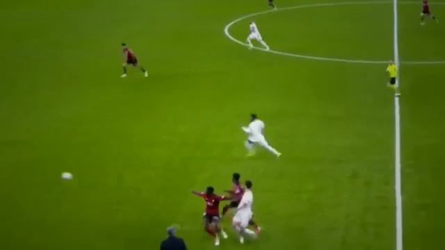 АЙЁР ПЕРЕС БЕНЗЕМА ЎРНИГА ХОЛАНДНИ СОТИБ ОЛМОКЧИ.МИЛАН РЕАЛГА РАСМИЙ ТАКЛИФ ЮБОРДИ.АСЕНСИО КЕТАДИ смотреть онлайн