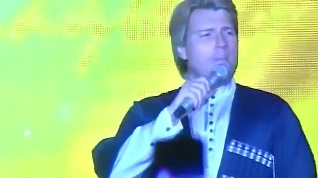 Басков поет на чеченском языке