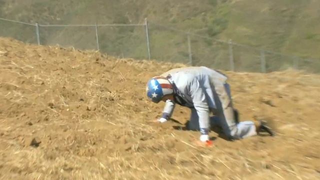 Jackass 3D - Ski Jump! смотреть онлайн