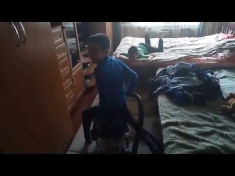 Робот пылесос