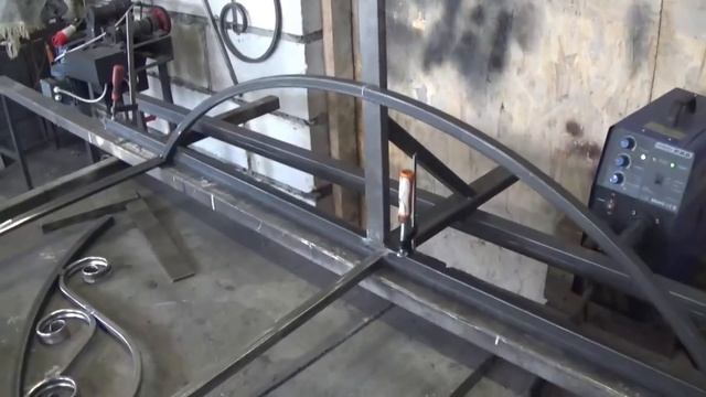 Кованый козырёк из поликарбоната своими руками!отличная приспособка! Холодная ковка! смотреть онлайн