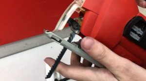 Электролобзик Black+Decker KS888E