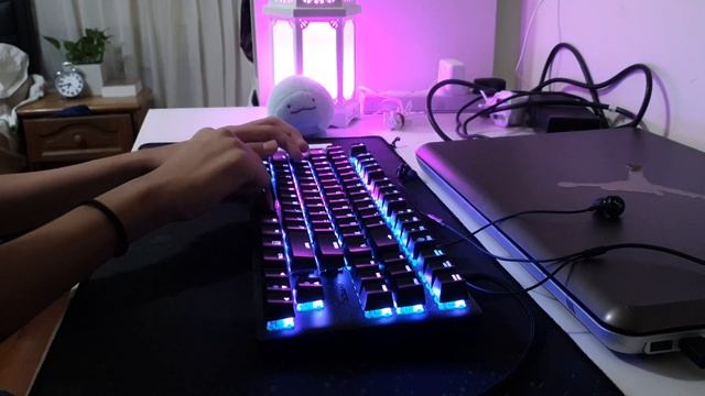 u s e h e a d p h o n e s (hyperx alloy origins core but its lubed and modded) смотреть онлайн
