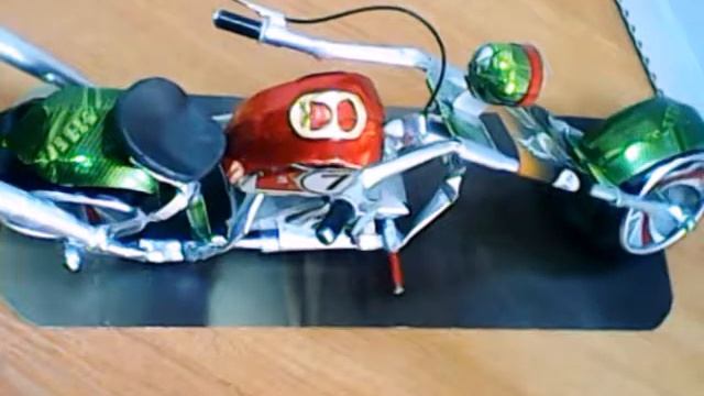Мотоцикл из алюминиевых баночек смотреть онлайн