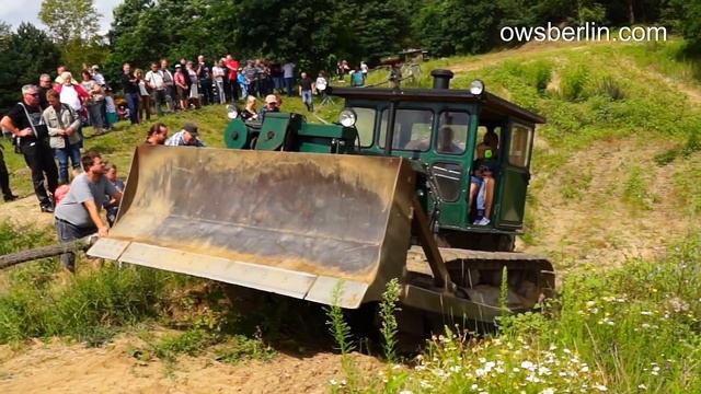 Бульдозер ЧТЗ T-100 с тросовым приводом | Planierraupe TschTS T-100 | Bulldozer T-100 . смотреть онлайн