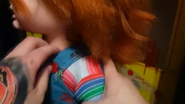 "Ultimate Chucky 1:1 Scale Doll" Trick or Treat Studios смотреть онлайн