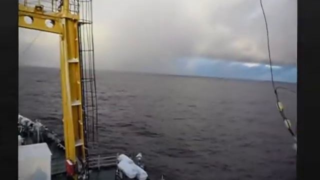 МОРЕ МОРЕ МИР БЕЗДОННЫЙ