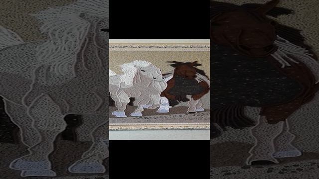 Картина вязаная "КОНИ"