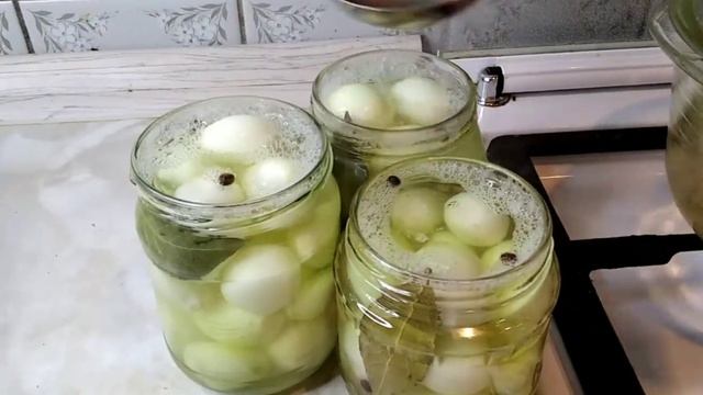 Оригинальная и Пикантная Закуска.Лук Маринованый.Заготовка на Зиму. Кухня минимум + смотреть онлайн